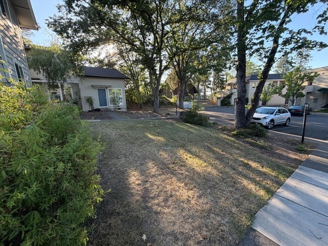 Photo - 1631 Clark Ave