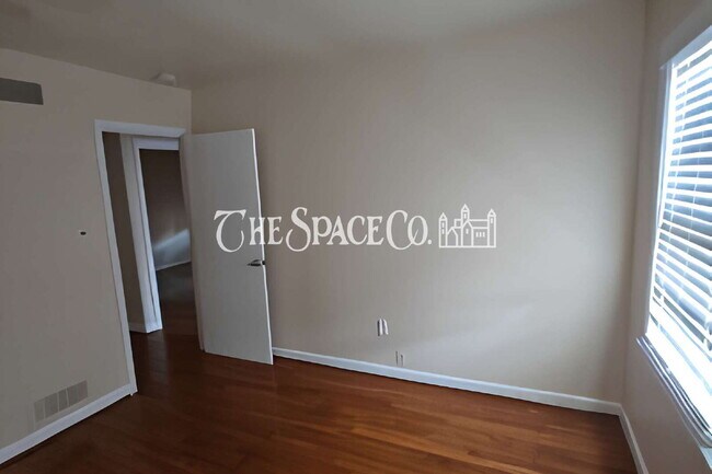 Photo - 1144 Crull Dr