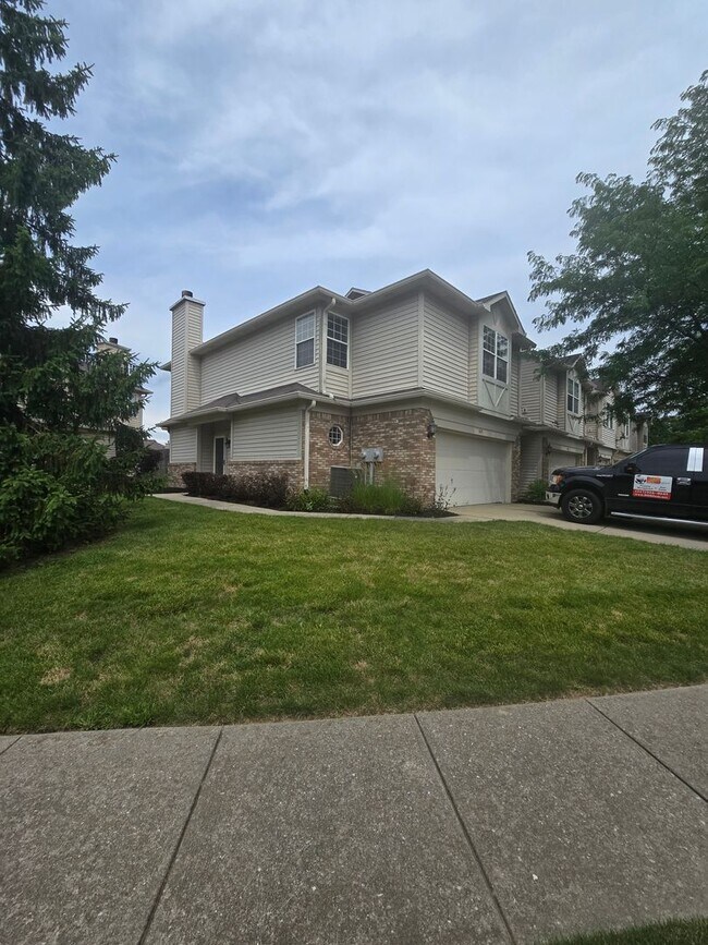 5425 Nighthawk Dr