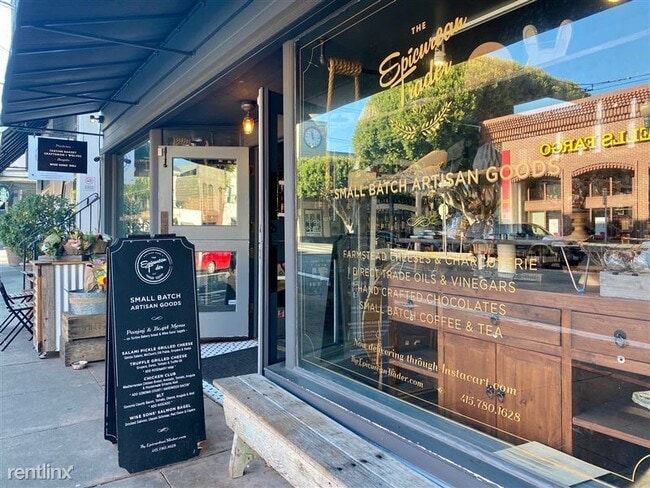 Photo - 1966 Union St