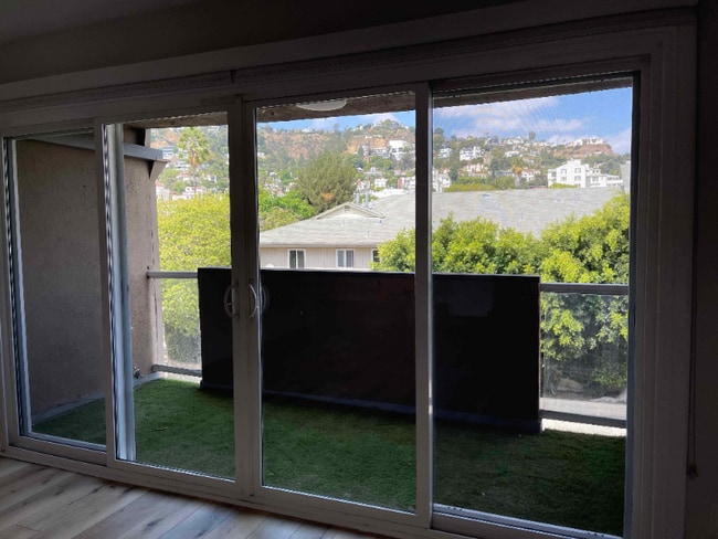 Photo - 1284 Havenhurst Dr Unit 302