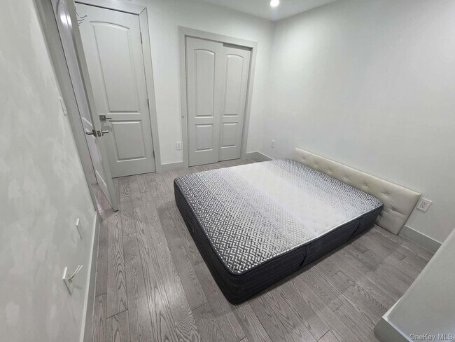 Photo - 41-62-62 Bowne St Unidad 12C