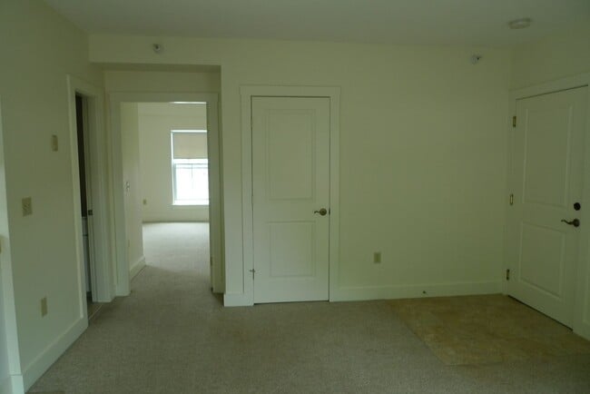 Photo - 9 State St Unit 2C