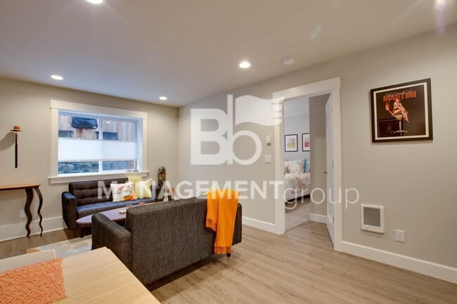 Photo - Close-in Modern ADU. Great Location. Close to Shopping. Easy Downtown Commute!