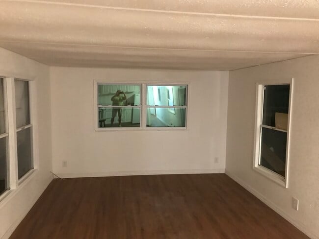 302 Shadylawn Ave