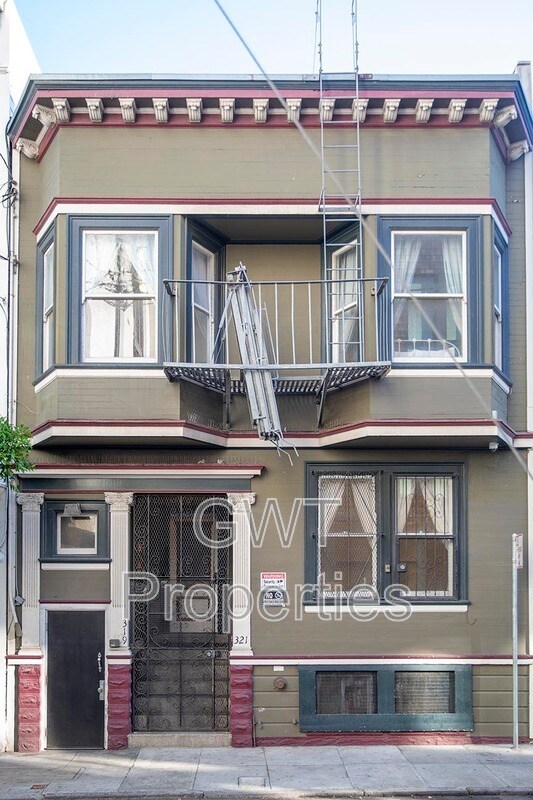 319 Ivy St