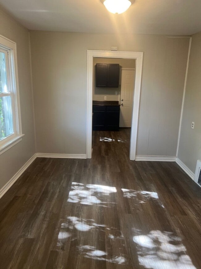 Photo - 1207 E Columbus Dr Unit 2nd Floor