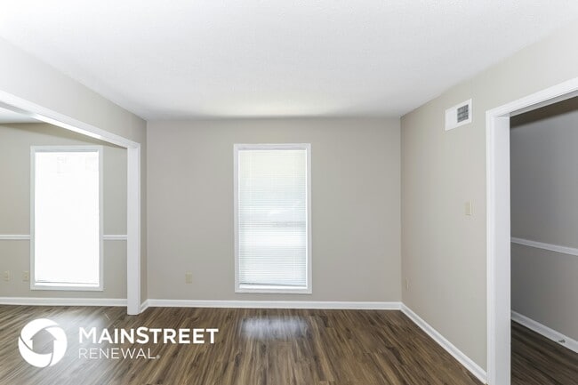 Photo - 6076 Elk Grove Rd