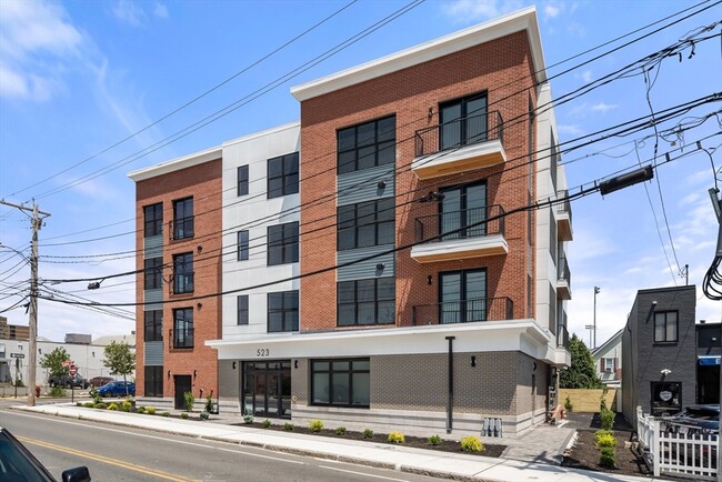 Photo - 523 2nd St Condo Unit 303