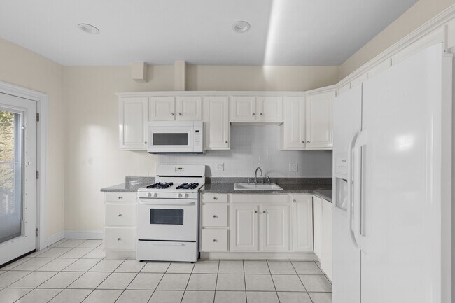 Photo - 59 Hobson St Unit 2B