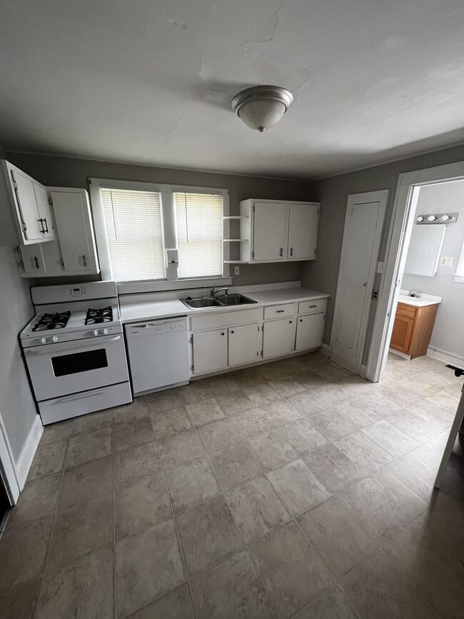 Photo - 108 N McKinley Ave