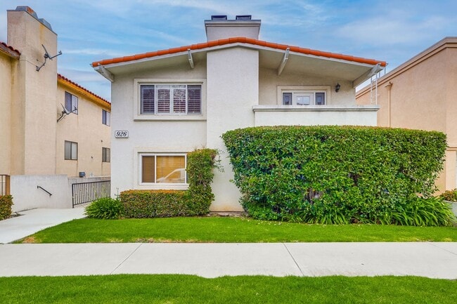 926 S Leland St Unit 4