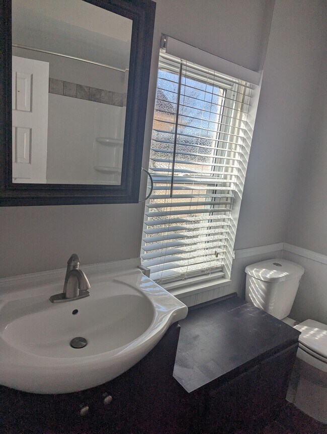 Photo - 435 Parker St