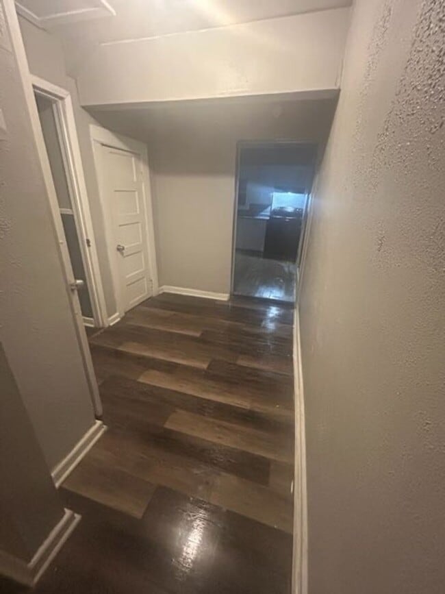 Photo - 350 W Waco Ave Apartment Unit 350 W Waco Bottom