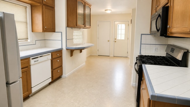 Photo - 322 W 23rd St