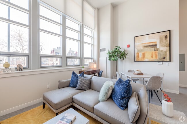 1 BR, 1 BA