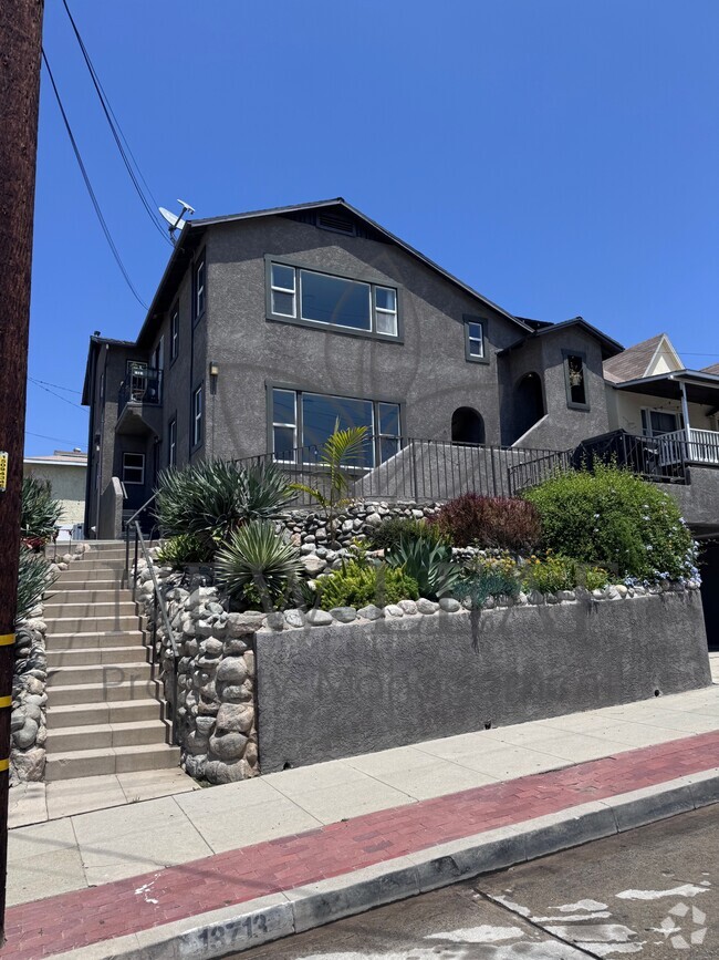 Building Photo - 13713 Franklin St Rental