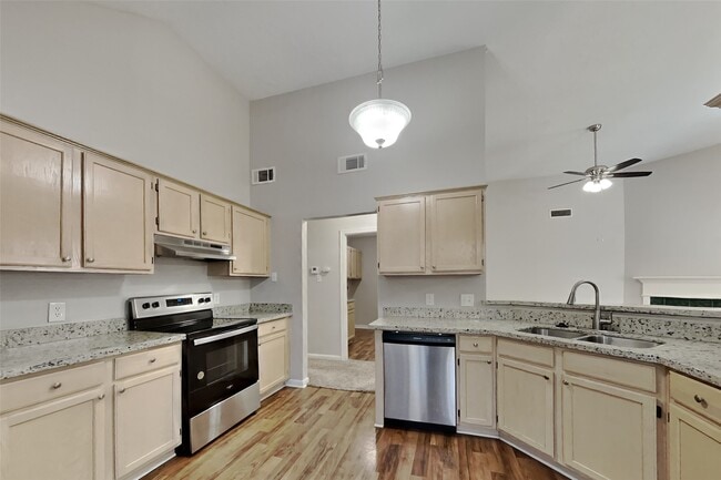 Photo - 1745 Fay Dr