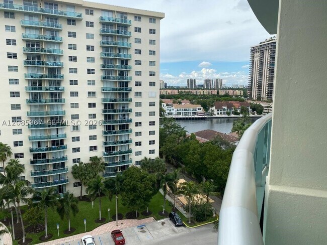 Photo - 19380 Collins Ave Unit 1025