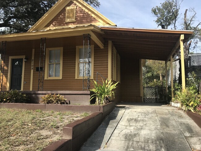 Vintage North Hyde Park Bungalow - Vintage North Hyde Park Bungalow House