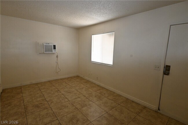 303 Eastminister Ct Unit 2