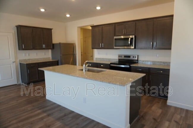 Building Photo - 627 N Crowned Dove Trail Rental