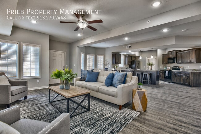 Photo - 12321 S Chelsea St Unidad 105