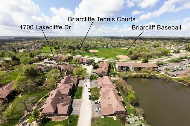 Photo - 1700 Lakecliffe Dr