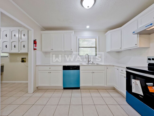 Photo - Charming 3-Bedroom 2.5 Bath Home For Rent in Bessemer, AL