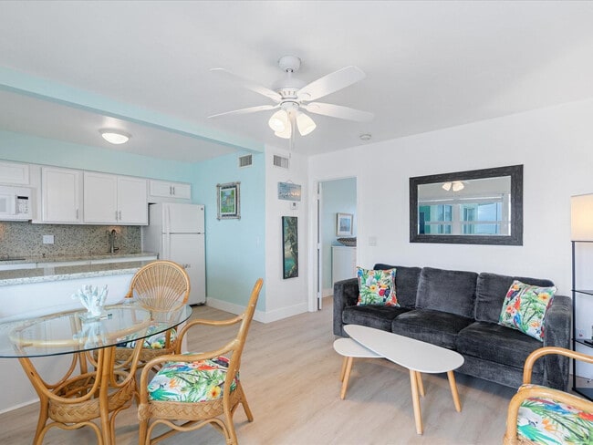 Photo - 2600 N Surf Rd Unit 302