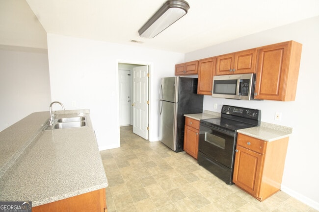 Photo - 8002 Ponderosa Pine Ave