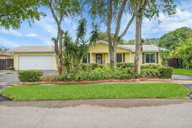 Building Photo - 1480 SW 66th Terrace