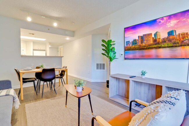 Photo - 901 N Pollard St Unidad FL2-ID1022359P