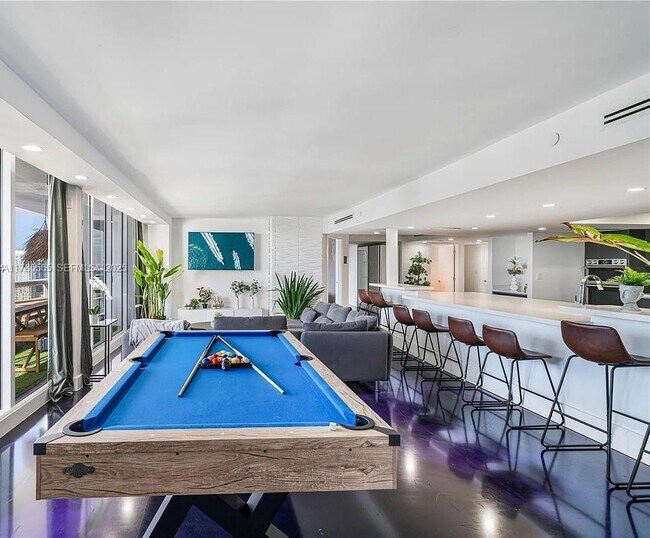 Photo - 1717 N Bayshore Dr Unidad A-3545