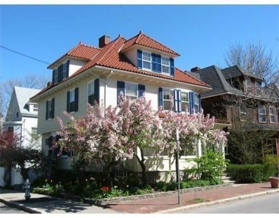 Building Photo - 153 Upland Rd