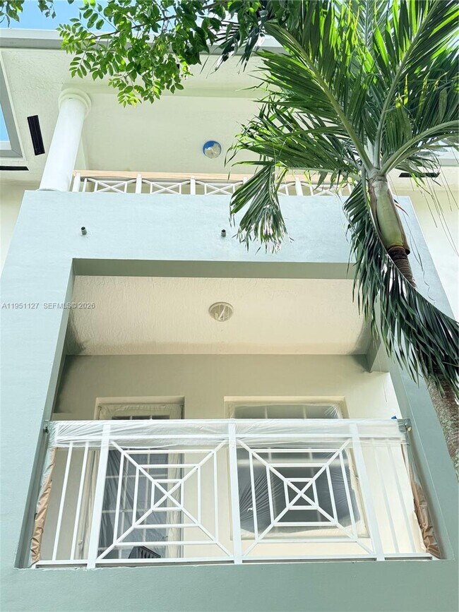 Photo - 312 SW 14th Ave