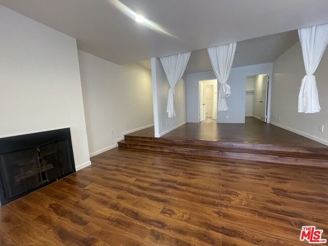 Photo - 1338 N Sierra Bonita Ave Unidad 102