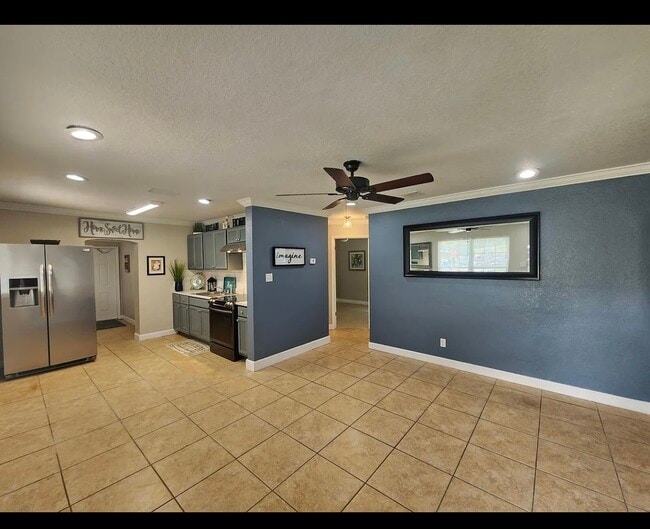 Photo - 3409 Sloan Rd Unit 2