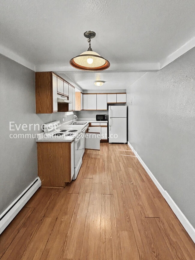 Photo - 2295 E Asbury Ave Unidad 101