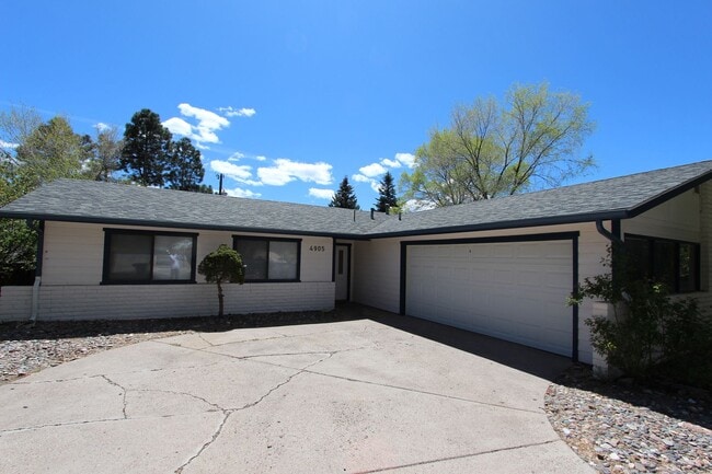 Photo - 3 Bedroom Home in Smokerise | Single-Level Living + Natural Light