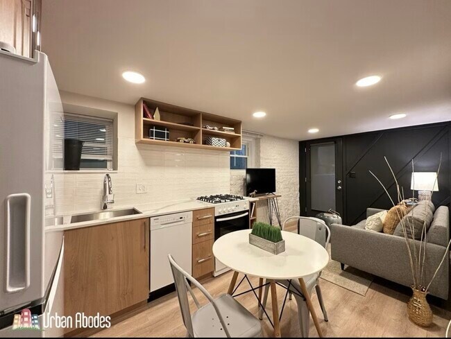 Photo - 1015 N California Ave