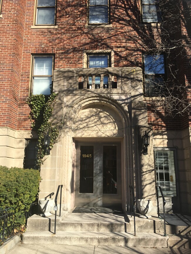 Main entrance - 1945 Commonwealth Ave Condo Unit 52