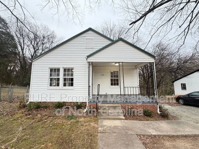 Building Photo - 231 Fairview Dr