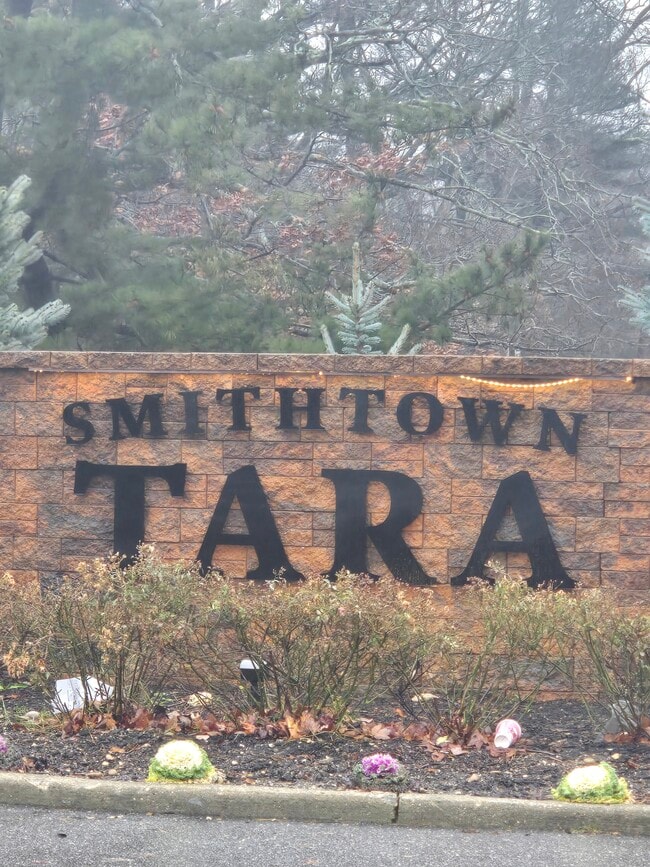 Photo - 68 Scarlett Dr Unit 68 Scarlett Dr. Commack