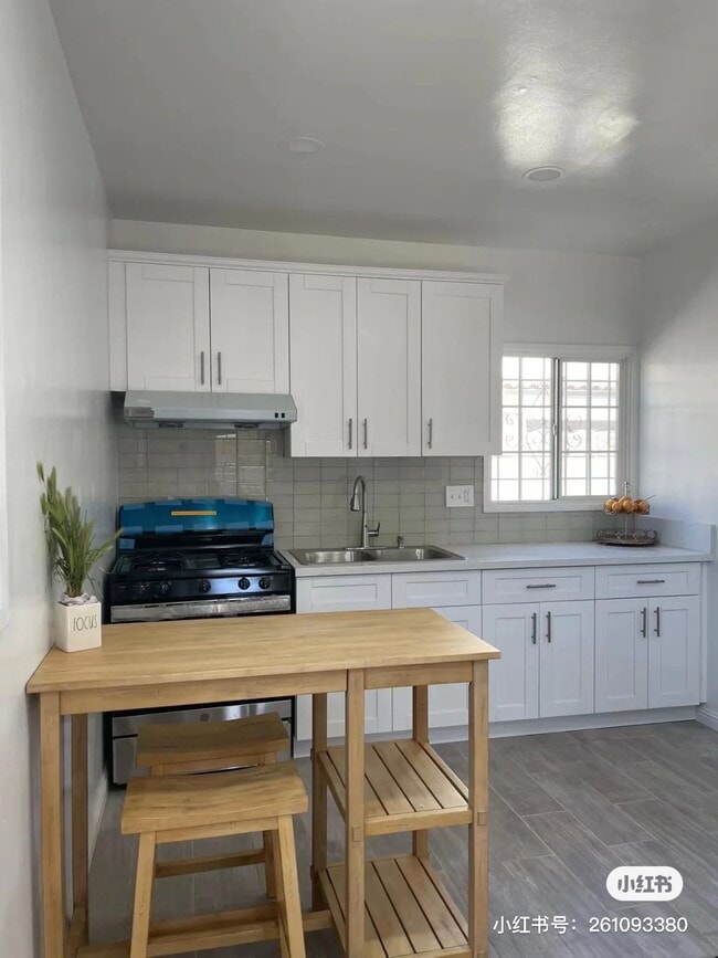 Photo - 3056 Frazier St Unit #B