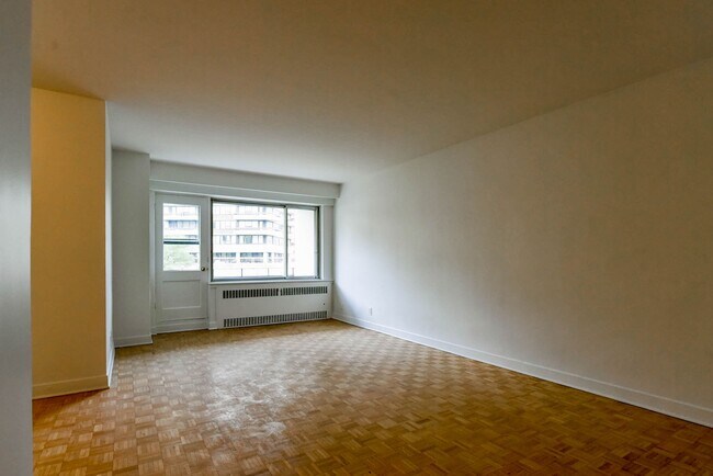 Photo - 3555 Chem. de la Côte-des-Neiges Unit 416