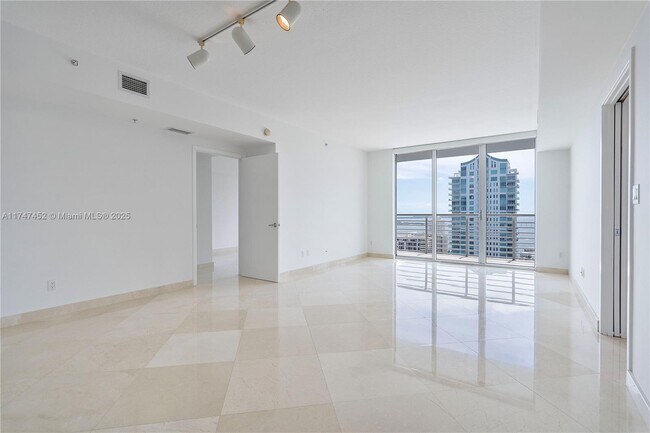 Photo - 325 S Biscayne Blvd Unidad 3721