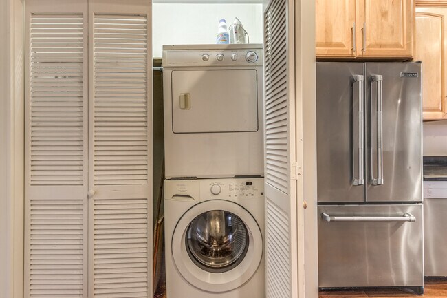 Photo - 80 Old Harbor St Unidad 2