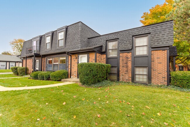 Photo - 162 W Inverrary Ln