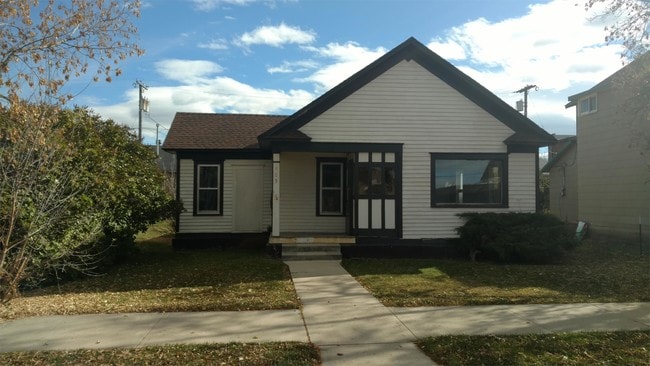 Photo - 405 W Watson St